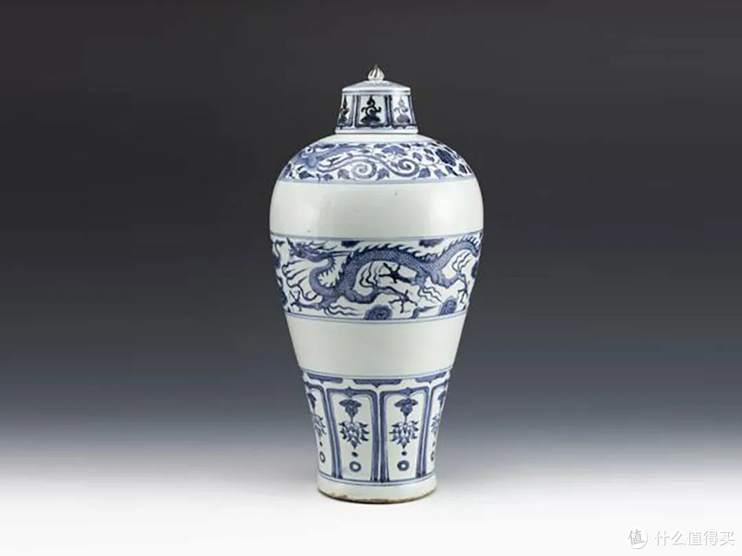 元青花云龙纹梅瓶,江西高安市博物馆藏 ©江西高安市博物馆